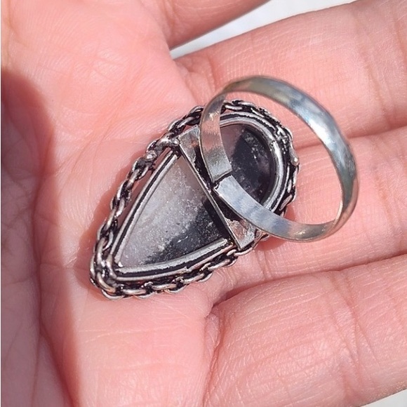 Opalized Fluorite Teardrop Ring with Vintage Design - Picture 3 of 6